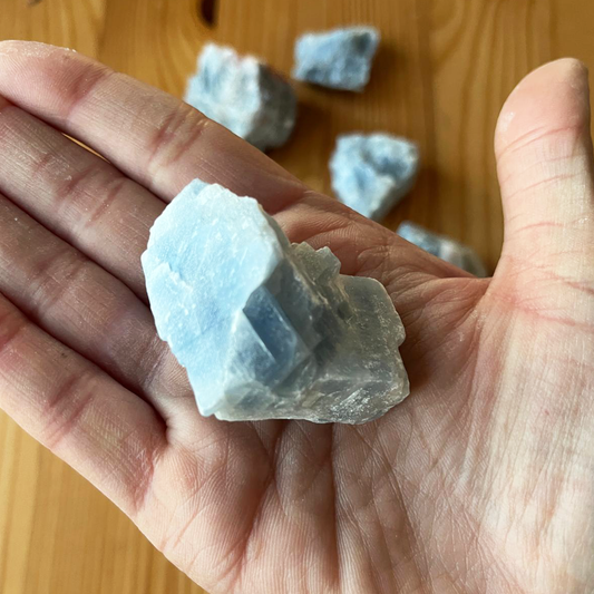 Calcita Azul Masivo Pequeño